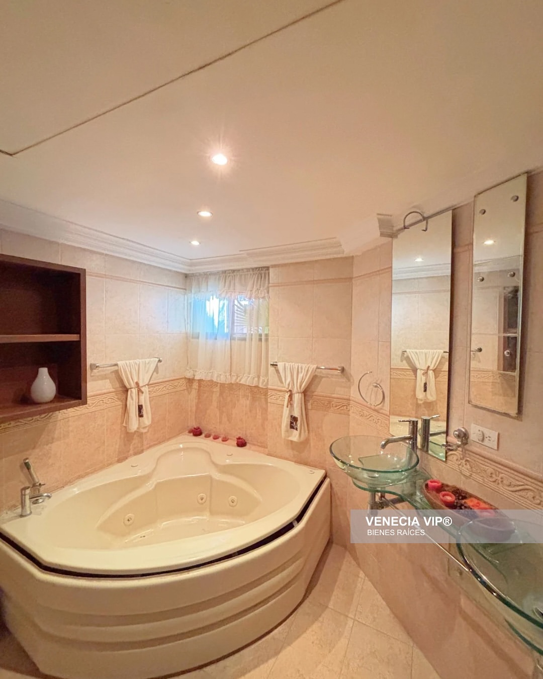 SaveClip.App_466743317_17939118995931594_1694472454853745002_n