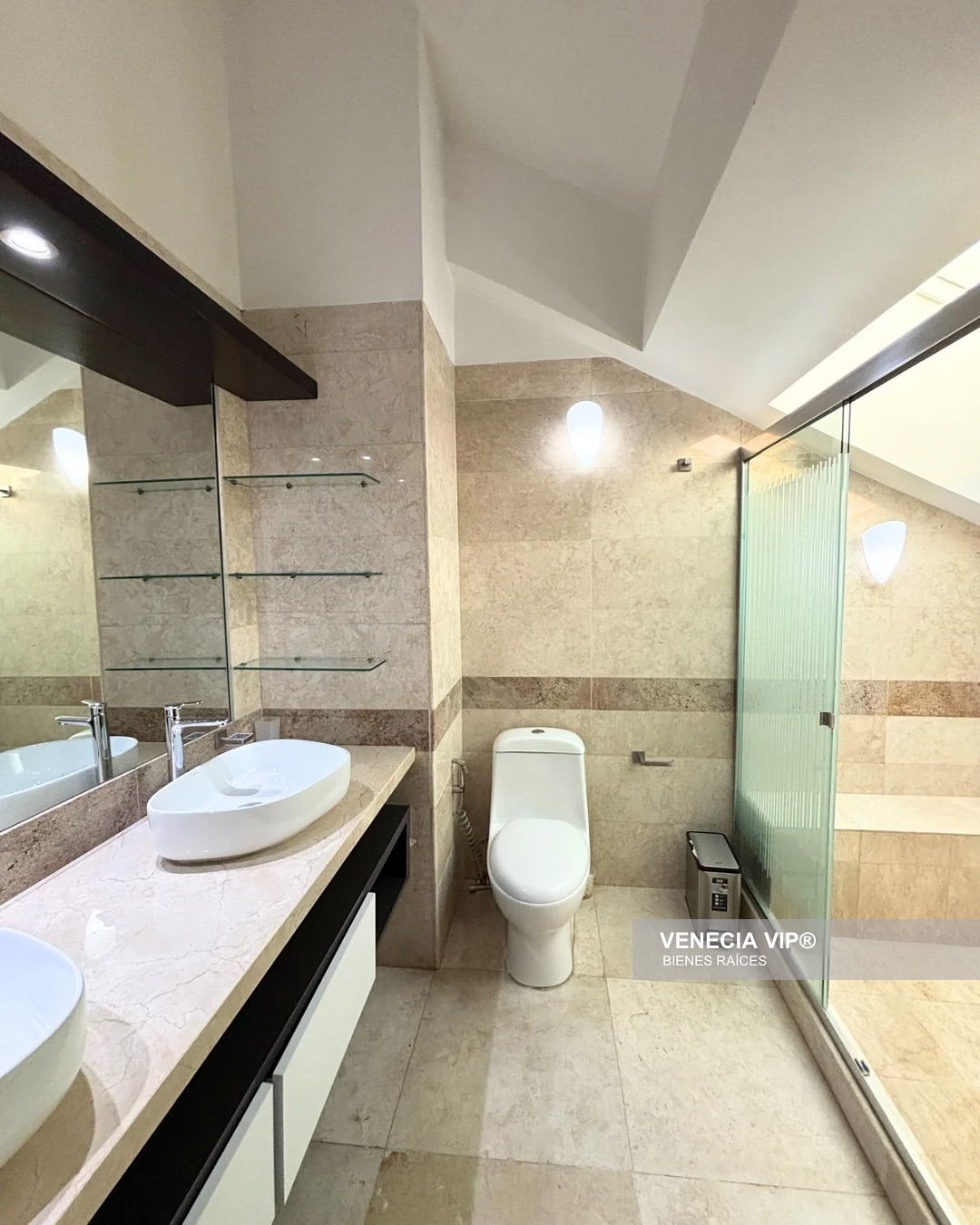 SaveClip.App_475694112_17949298784931594_8263154321694856816_n