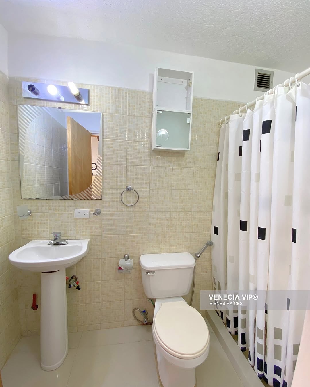 SaveClip.App_476110977_17949859964931594_6251173467502667408_n