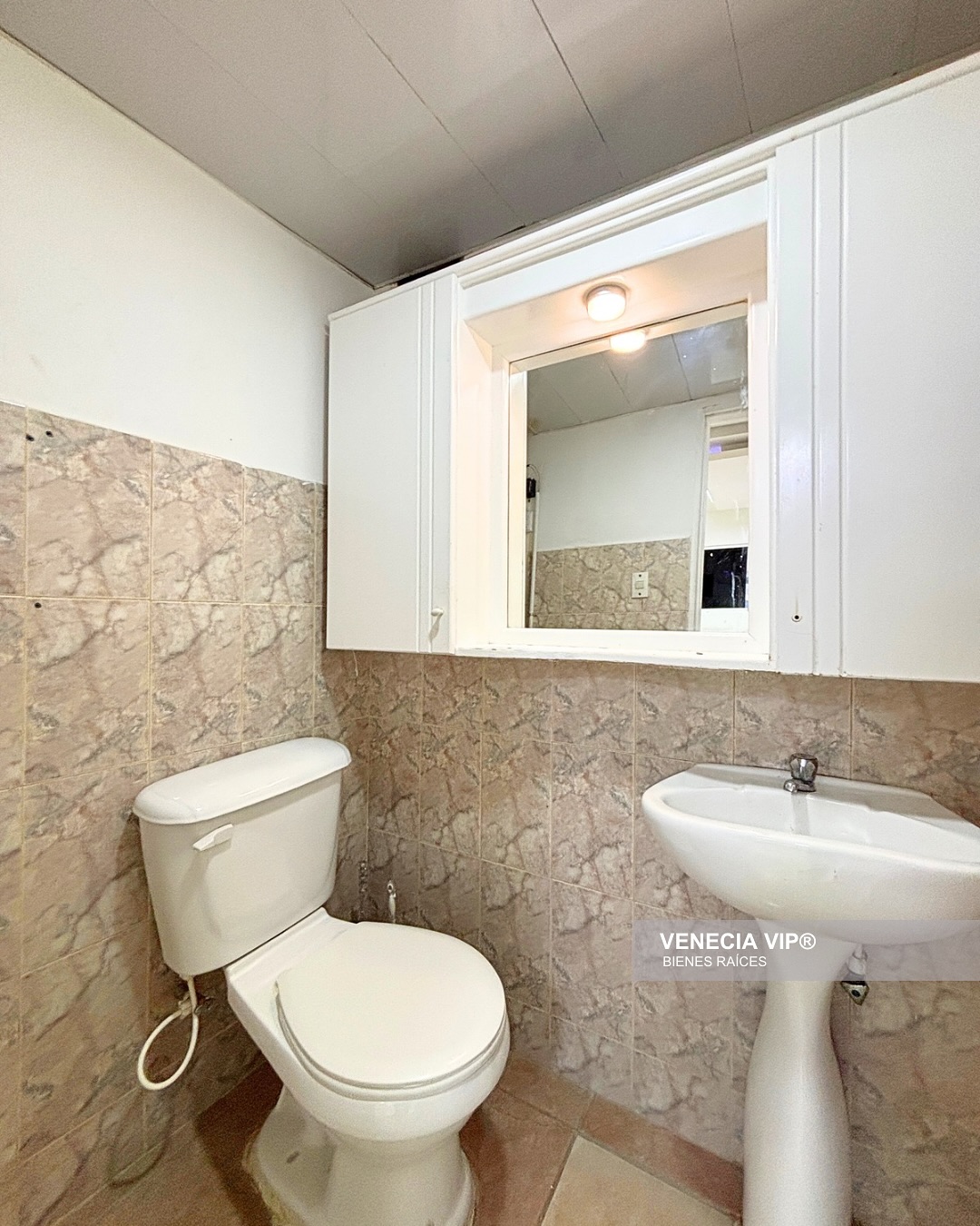 SaveClip.App_481341791_17952533711931594_693158331595875263_n