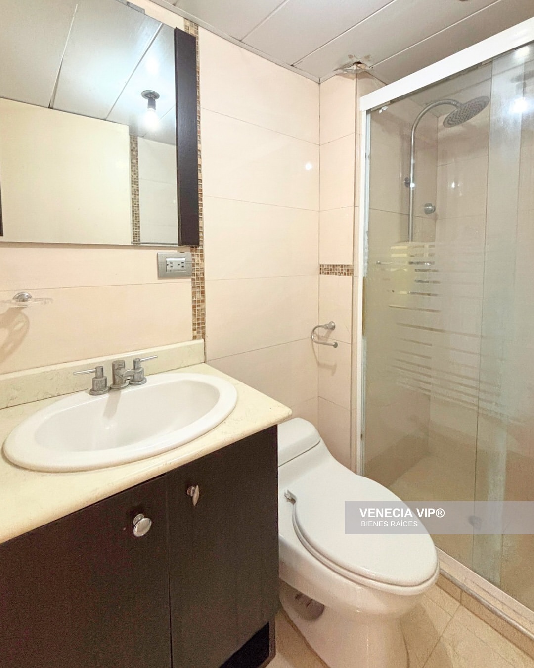 SaveClip.App_484375631_17954998535931594_1522656659524610097_n