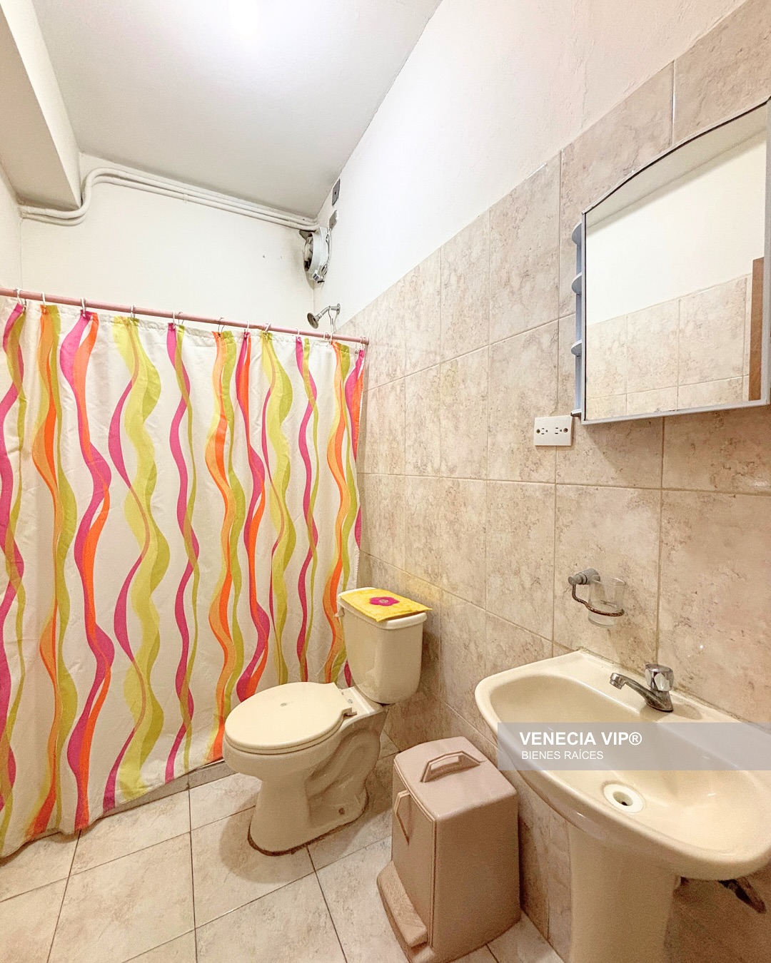 SaveClip.App_484798368_17954909474931594_1586606258523336080_n