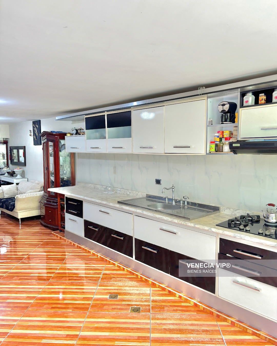 SaveClip.App_497214794_17960744810931594_2500886436284483919_n